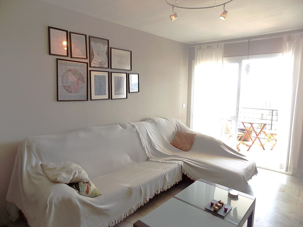 Se vende Apartamento Planta Media de 2 dormitorios en Costa Del Sol, Málaga, España