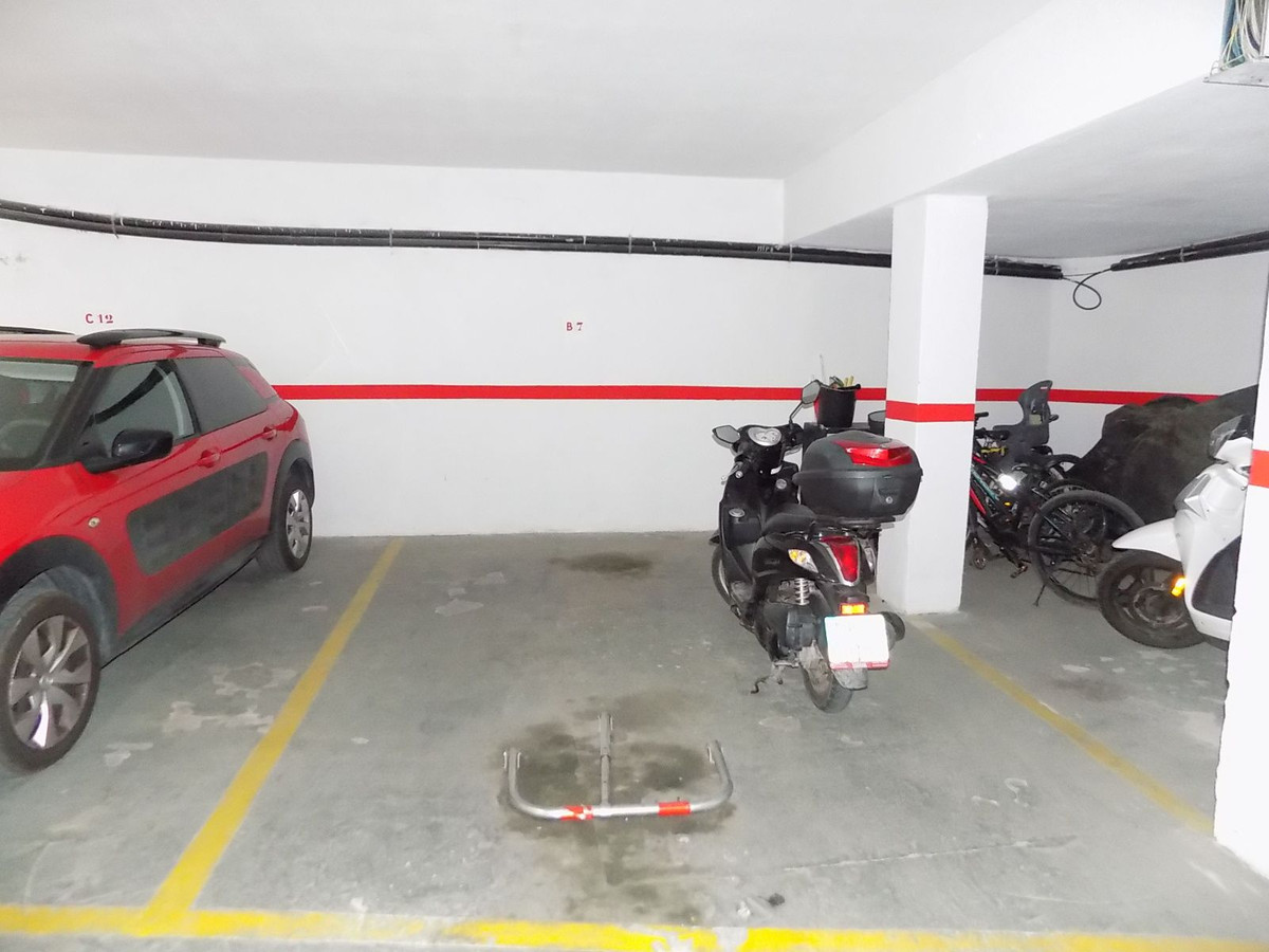 Se vende Apartamento Planta Media de 2 dormitorios en Costa Del Sol, Málaga, España