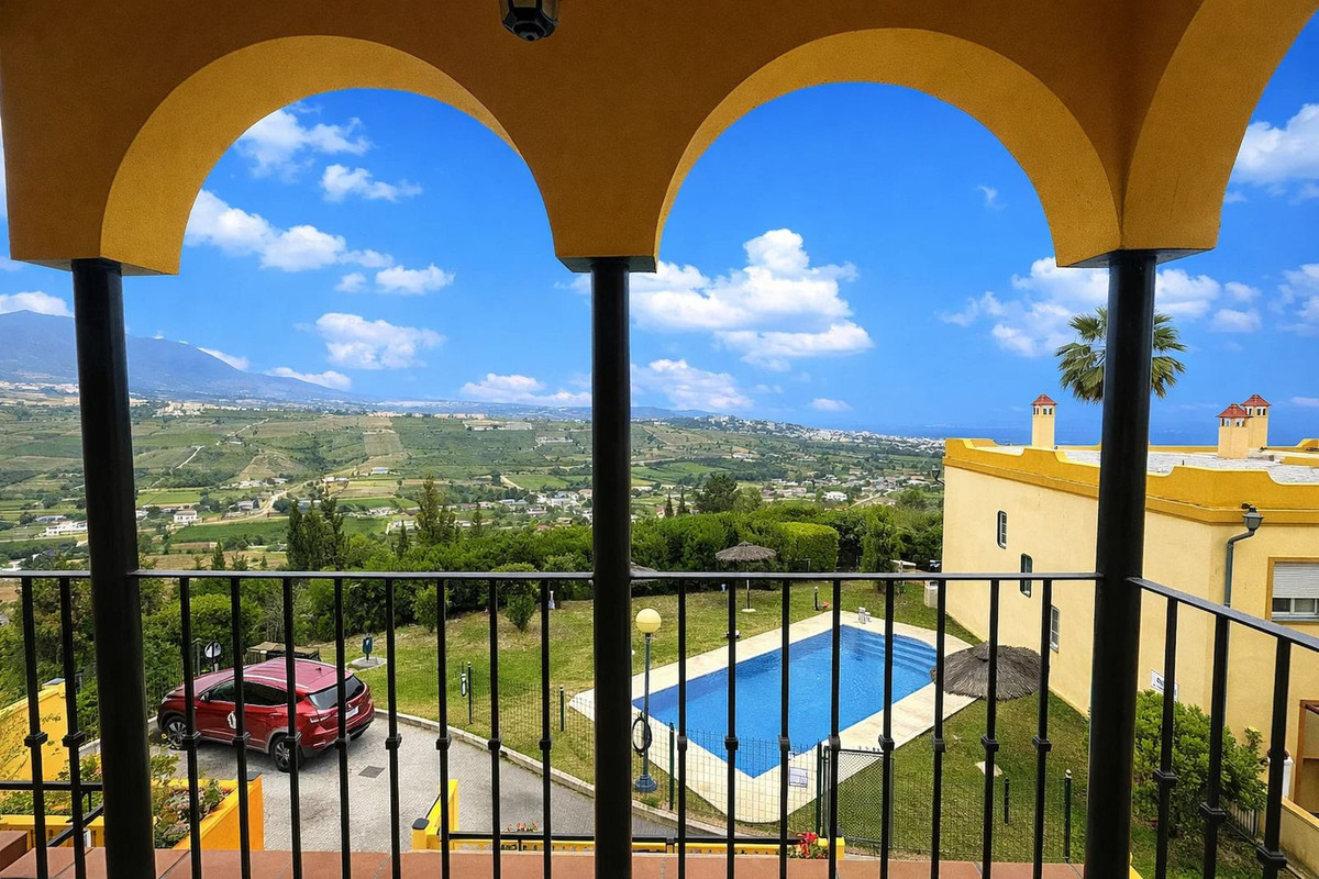 3 Bed Townhouse for sale in Manilva Costa Del Sol, Málaga, Spain