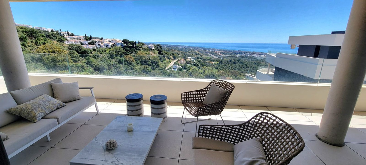 3 Bed Apartment for sale in Altos De Los Monteros Costa Del Sol, Málaga, Spain