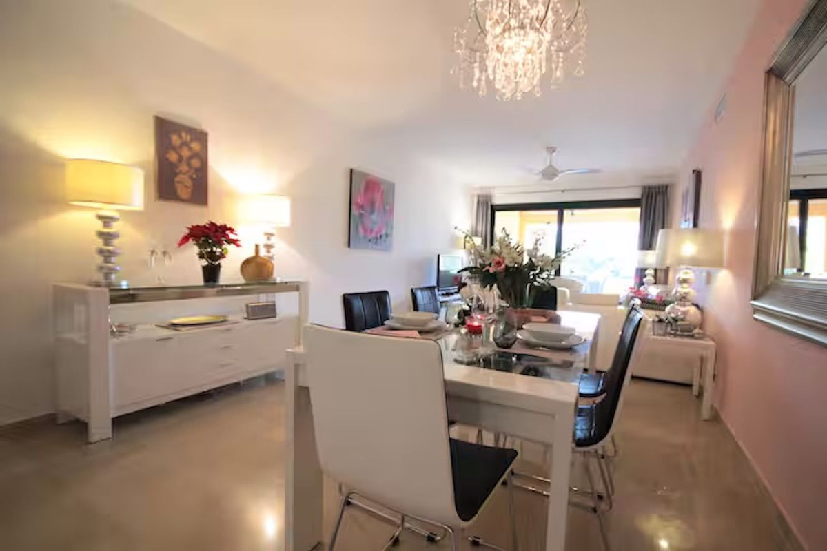2 Bed Apartment for sale in Estepona Costa Del Sol, Málaga, Spain