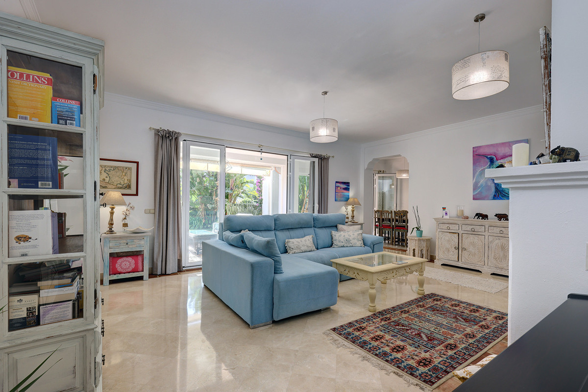 3 Bed Apartment for sale in Casares Costa Del Sol, Málaga, Spain