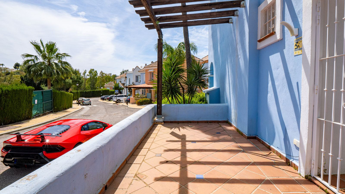 2 Bed Townhouse for sale in Nueva Andalucía Costa Del Sol, Málaga, Spain
