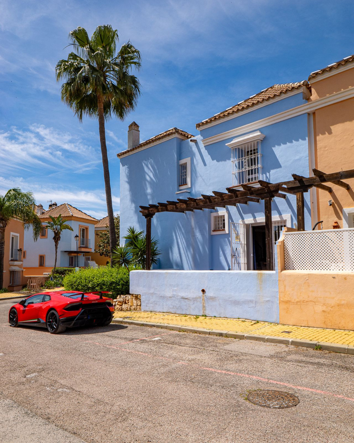 2 Bed Townhouse for sale in Nueva Andalucía Costa Del Sol, Málaga, Spain