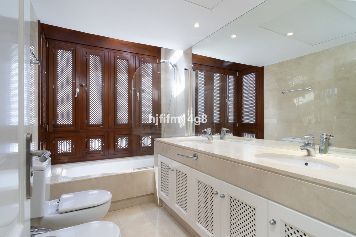 3 Bed Apartment for sale in Nueva Andalucía Costa Del Sol, Málaga, Spain