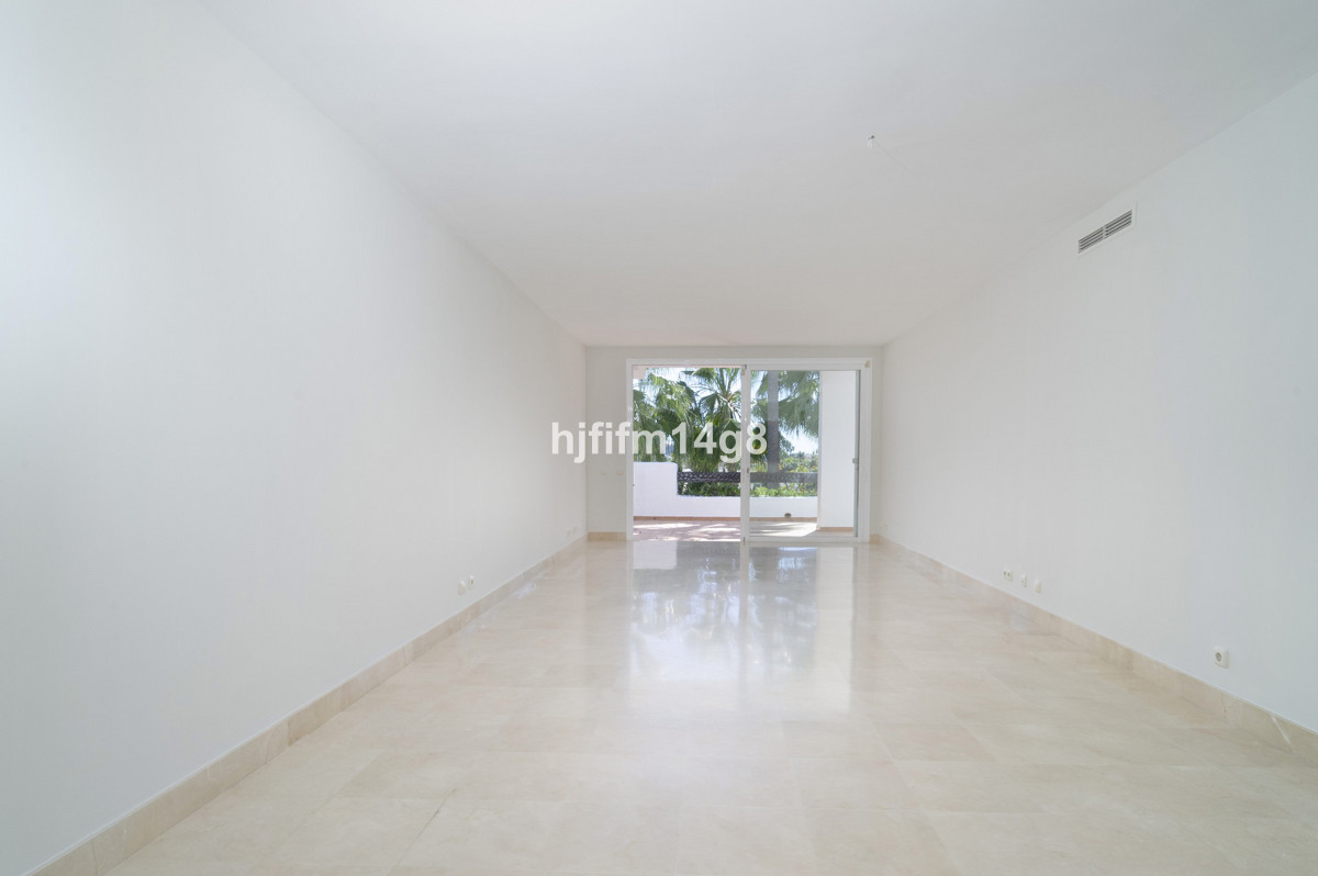 3 Bed Apartment for sale in Nueva Andalucía Costa Del Sol, Málaga, Spain