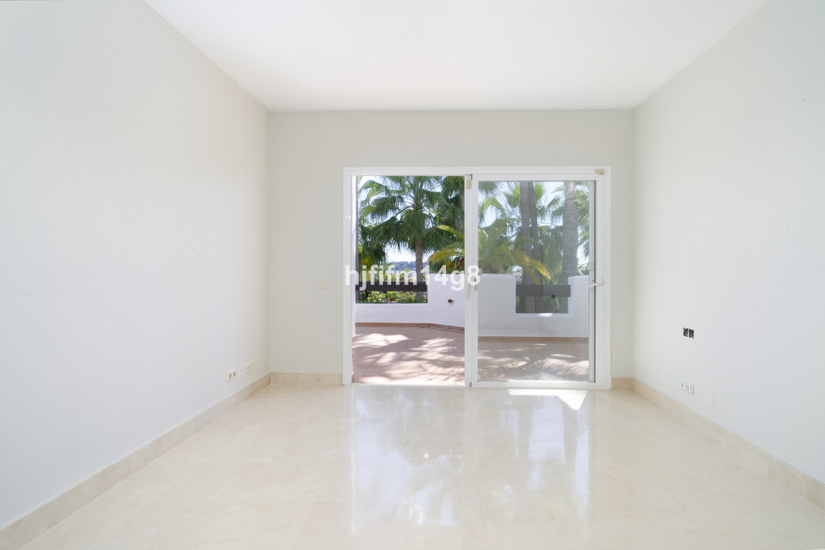 3 Bed Apartment for sale in Nueva Andalucía Costa Del Sol, Málaga, Spain