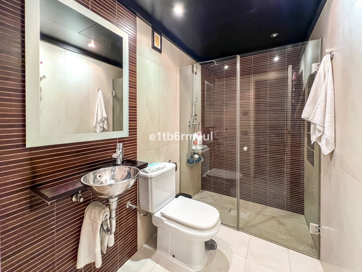 2 Bed Apartment for sale in Marbella Costa Del Sol, Málaga, Spain