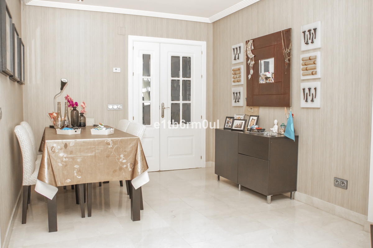 2 Bed Apartment for sale in Marbella Costa Del Sol, Málaga, Spain