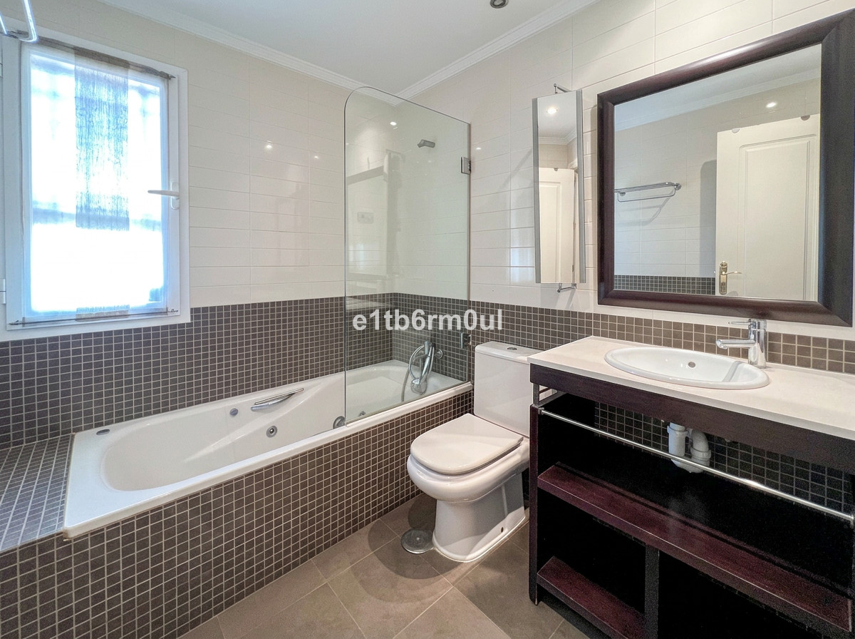 2 Bed Apartment for sale in Marbella Costa Del Sol, Málaga, Spain