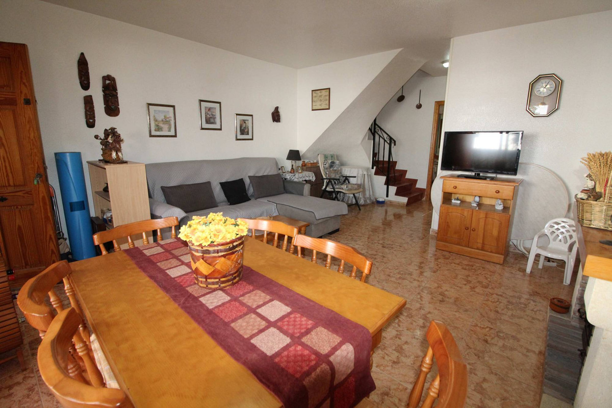 3 Bed Townhouse for sale in Gran Alacant Costa Blanca, Alicante, Spain