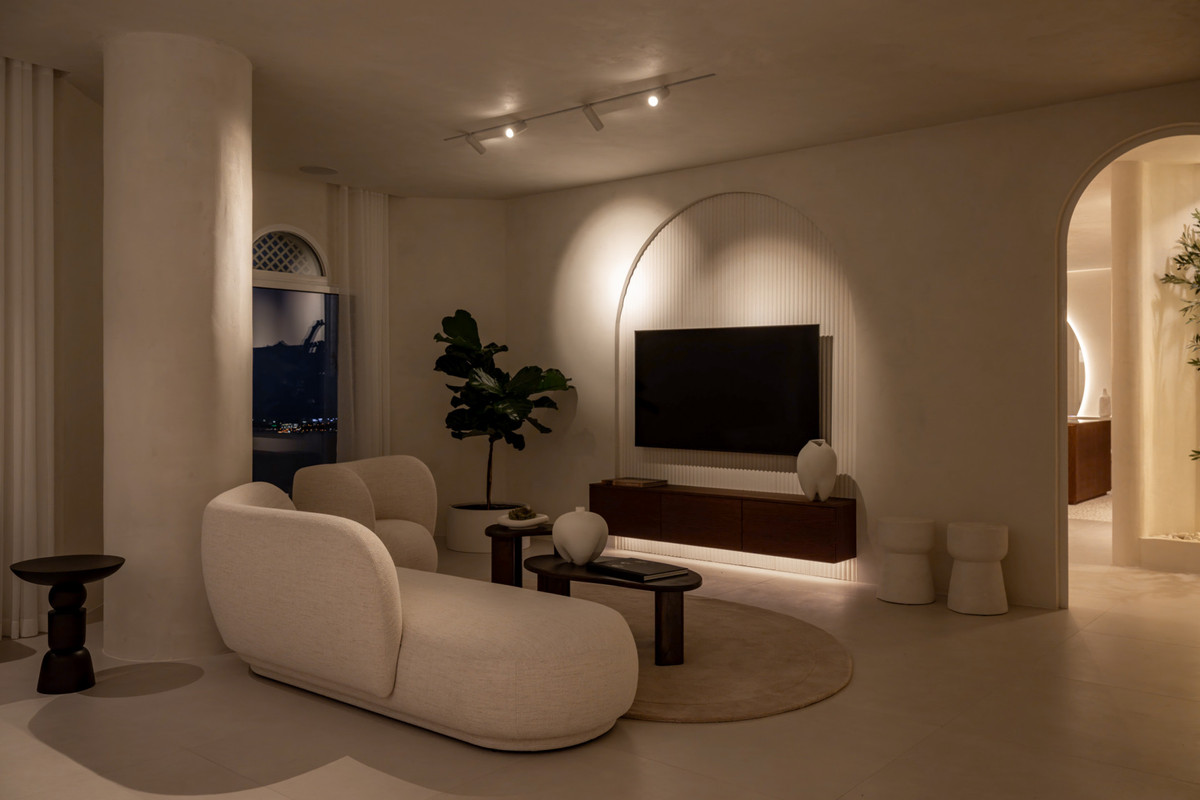 3 Bed Apartment for sale in Nagüeles Costa Del Sol, Málaga, Spain