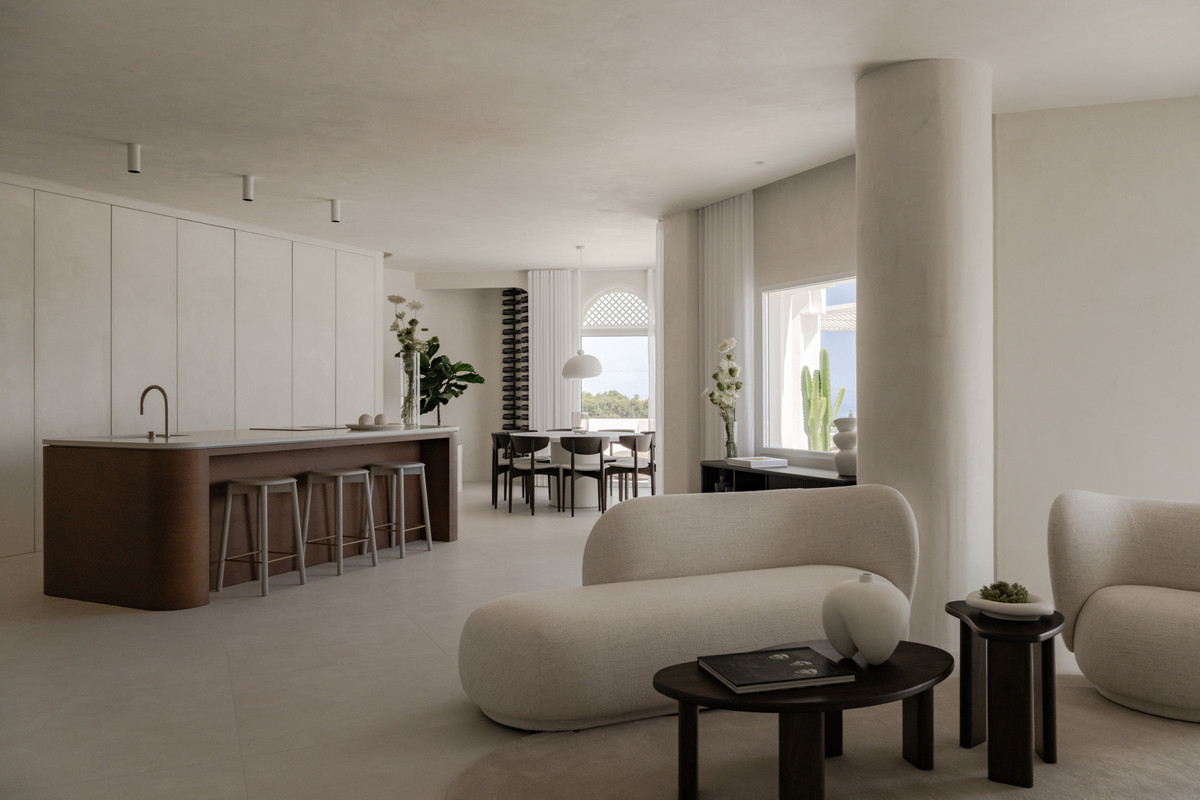3 Bed Apartment for sale in Nagüeles Costa Del Sol, Málaga, Spain