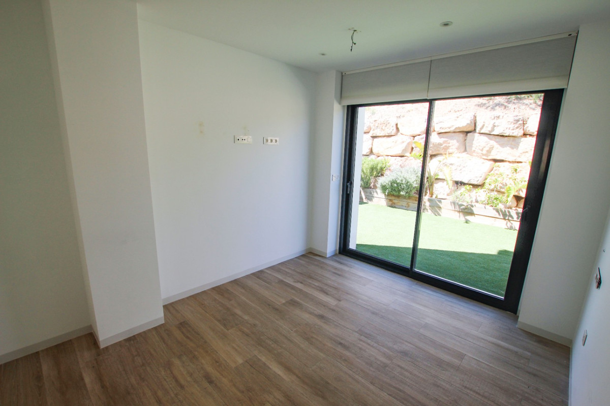 Se vende Villa - Chalet de 3 dormitorios en Costa Blanca, Alicante, España