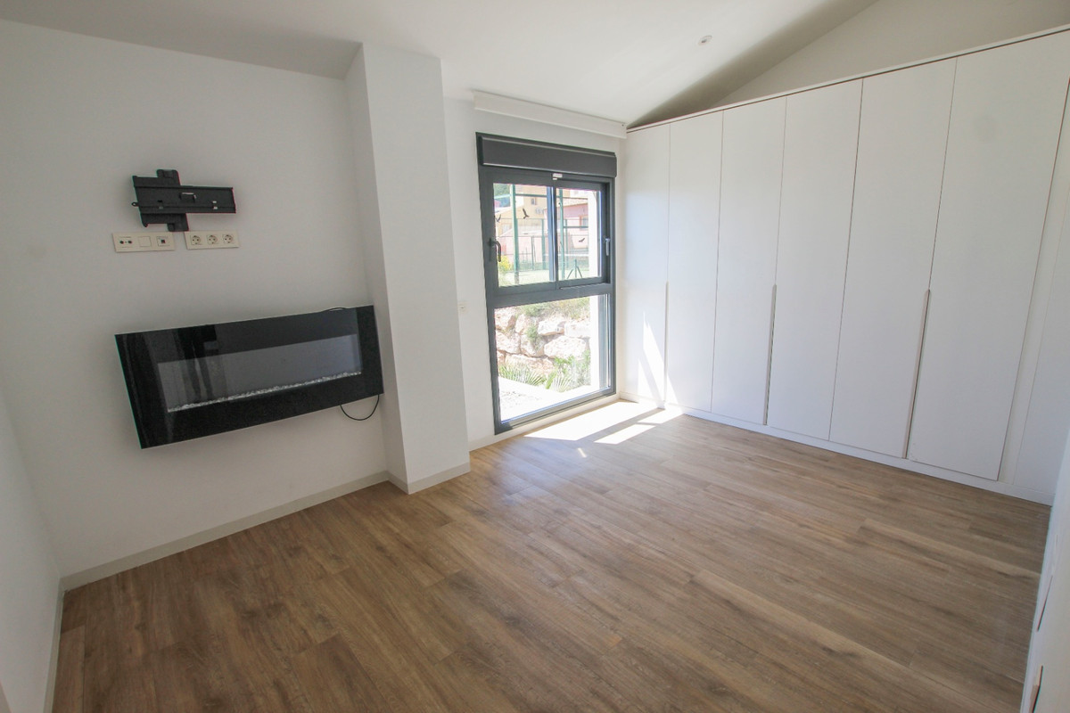 Se vende Villa - Chalet de 3 dormitorios en Costa Blanca, Alicante, España