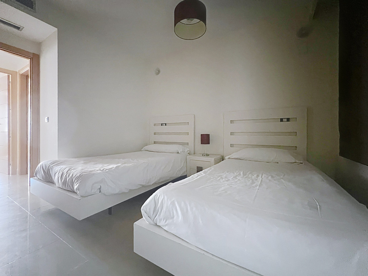 Se vende Apartamento Planta Baja de 2 dormitorios en Costa Del Sol, Málaga, España