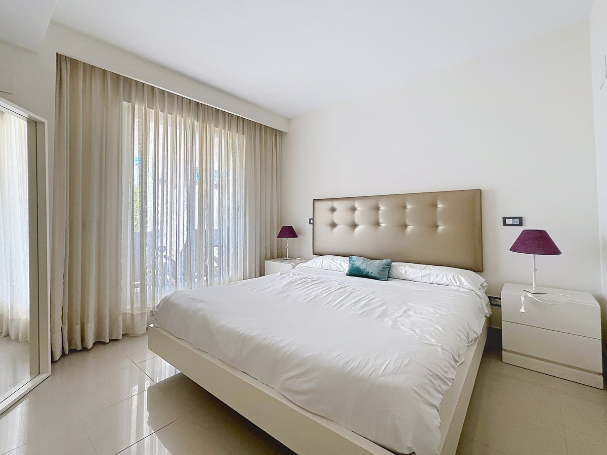Se vende Apartamento Planta Baja de 2 dormitorios en Costa Del Sol, Málaga, España