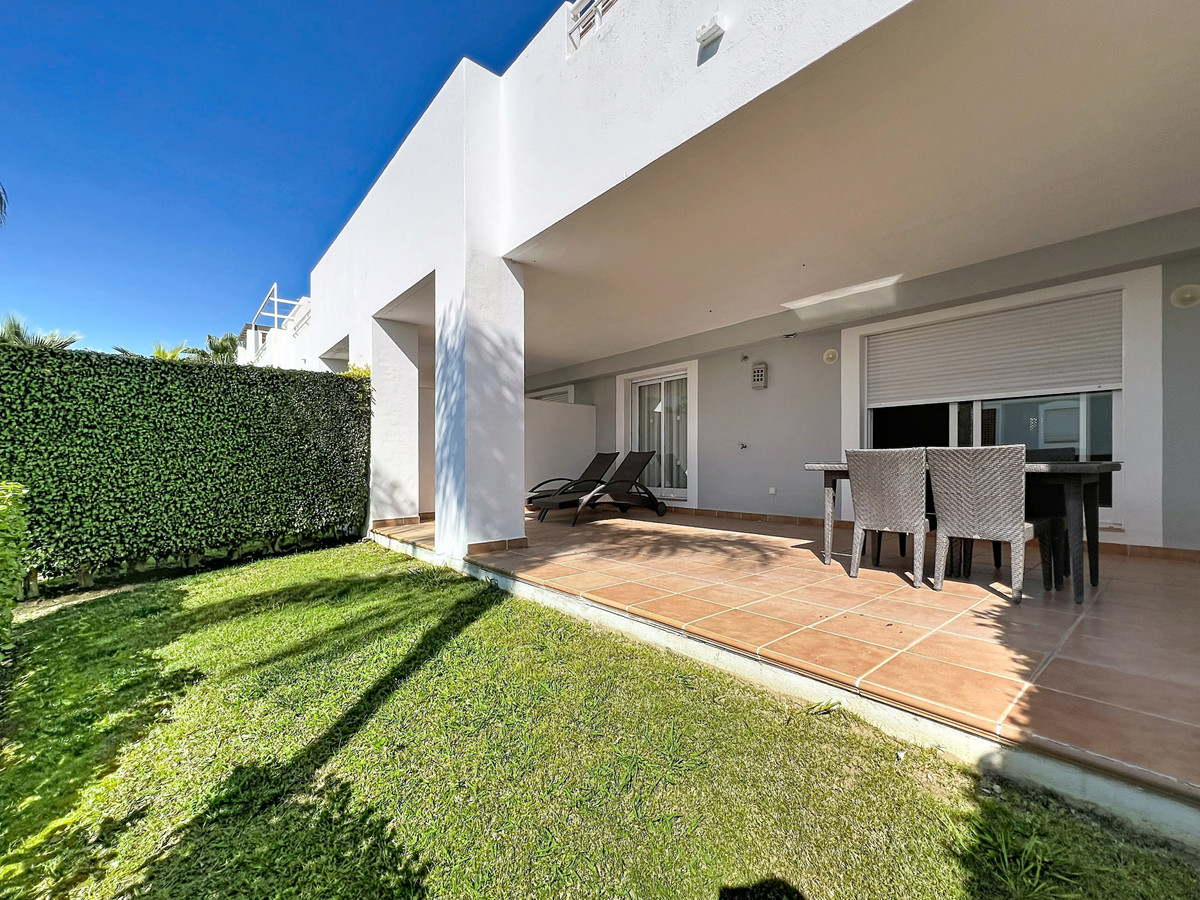 Se vende Apartamento Planta Baja de 2 dormitorios en Costa Del Sol, Málaga, España