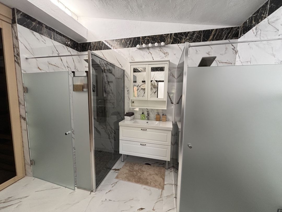 Se vende Villa - Chalet de 4 dormitorios en Costa Del Sol, Málaga, España