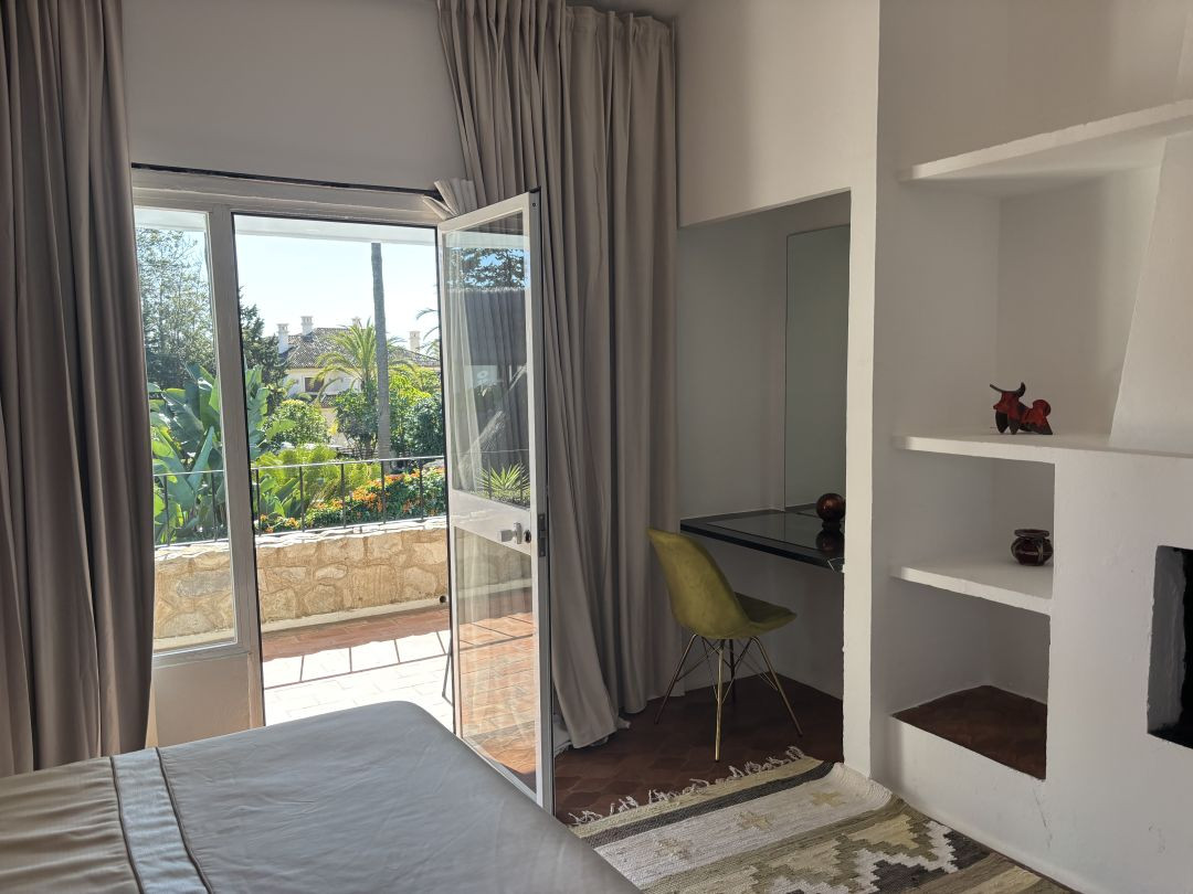 Se vende Villa - Chalet de 4 dormitorios en Costa Del Sol, Málaga, España