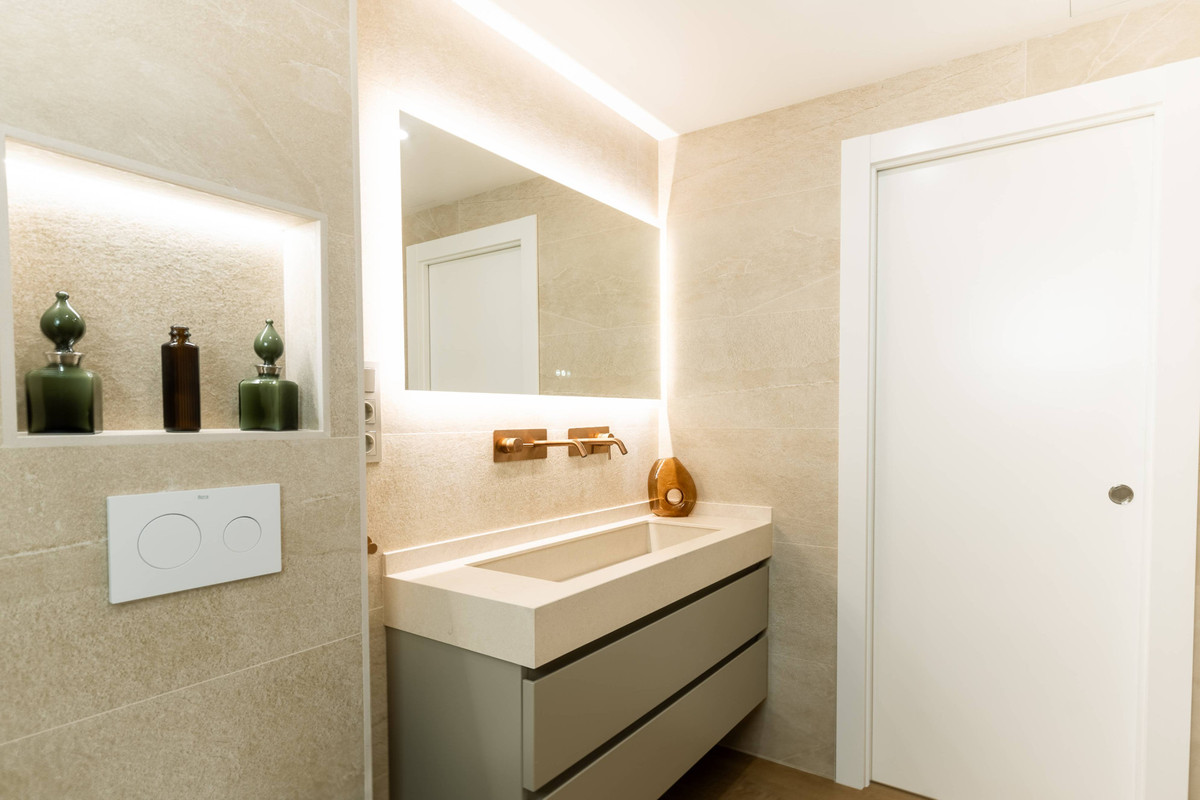 4 Bed Apartment for sale in Málaga Centro Costa Del Sol, Málaga, Spain