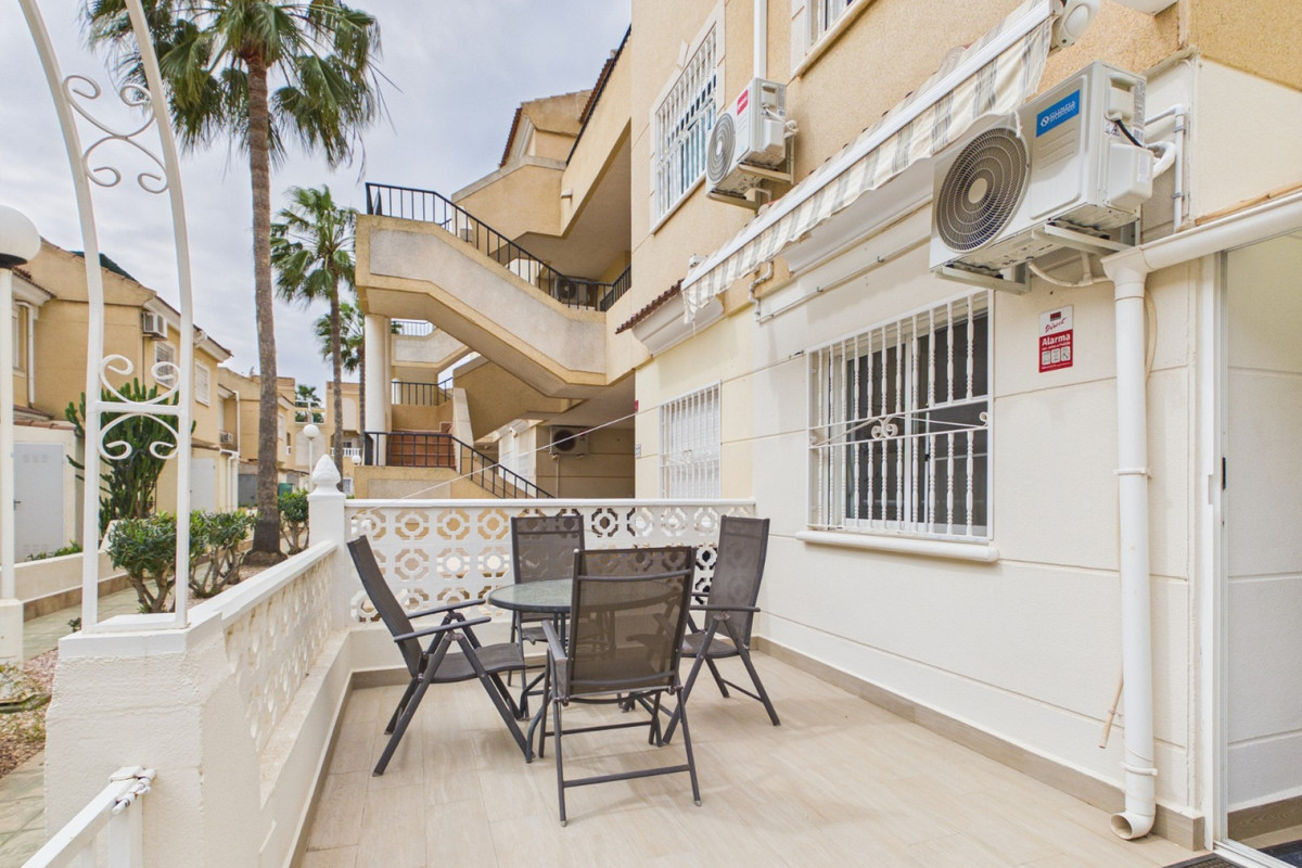 Se vende Apartamento Planta Baja de 2 dormitorios en Costa Calida, Murcia, España