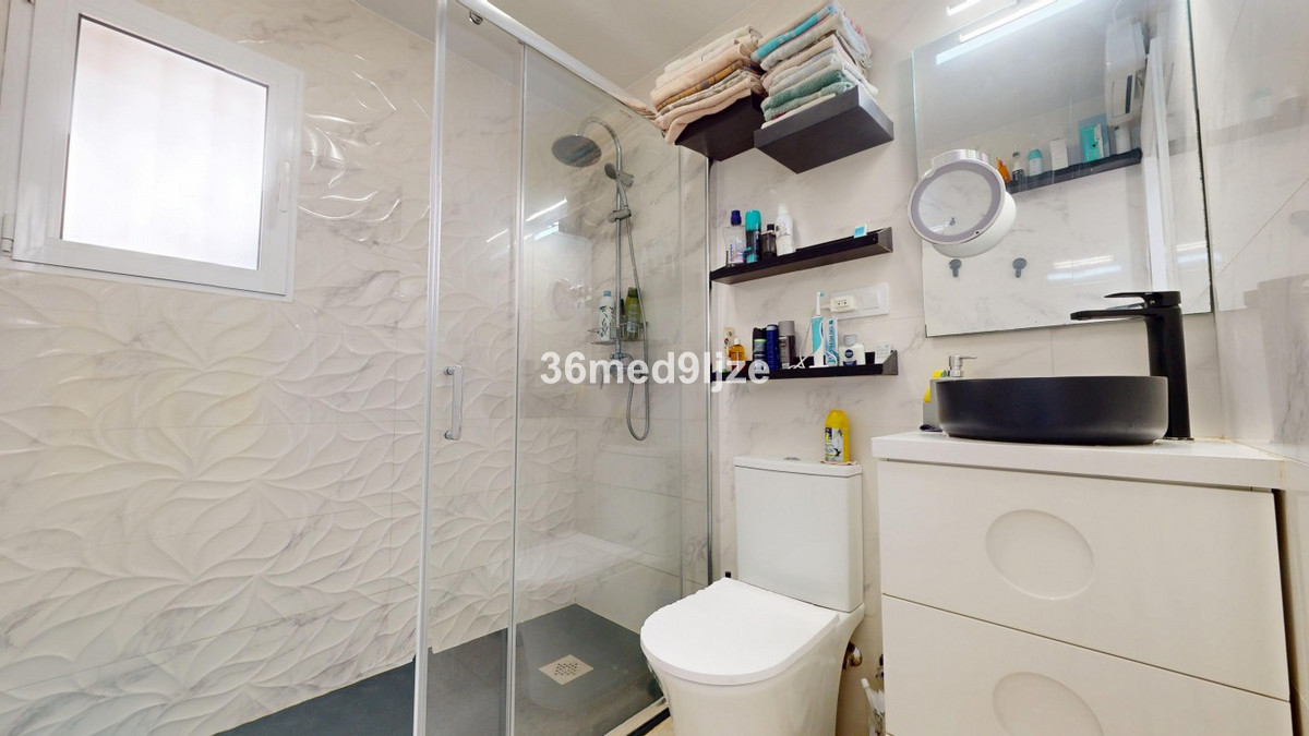 Se vende Villa - Chalet de 5 dormitorios en Costa Calida, Murcia, España
