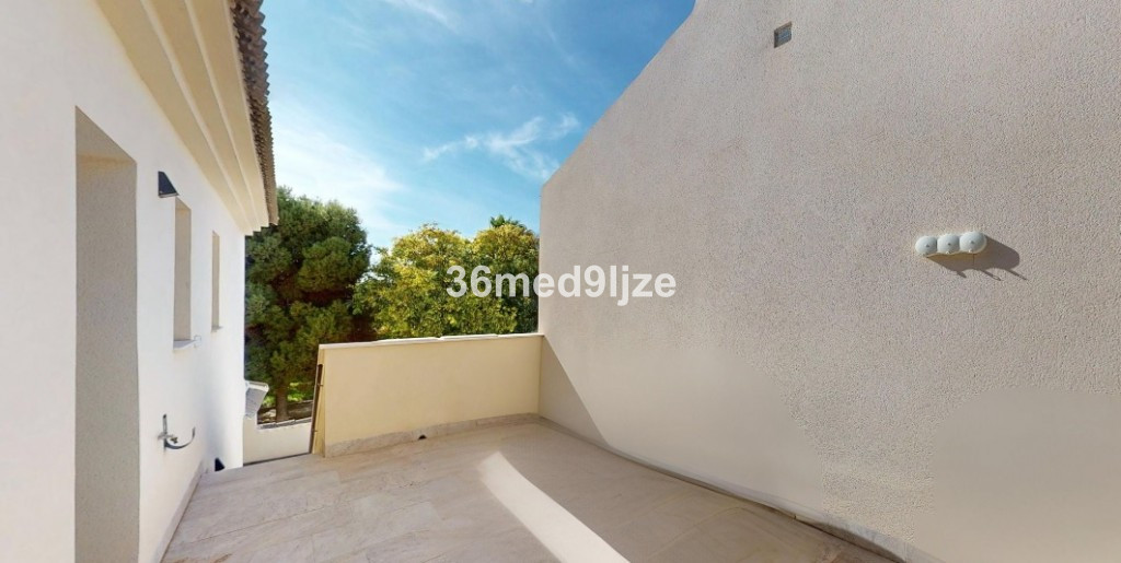 Se vende Villa - Chalet de 5 dormitorios en Costa Calida, Murcia, España