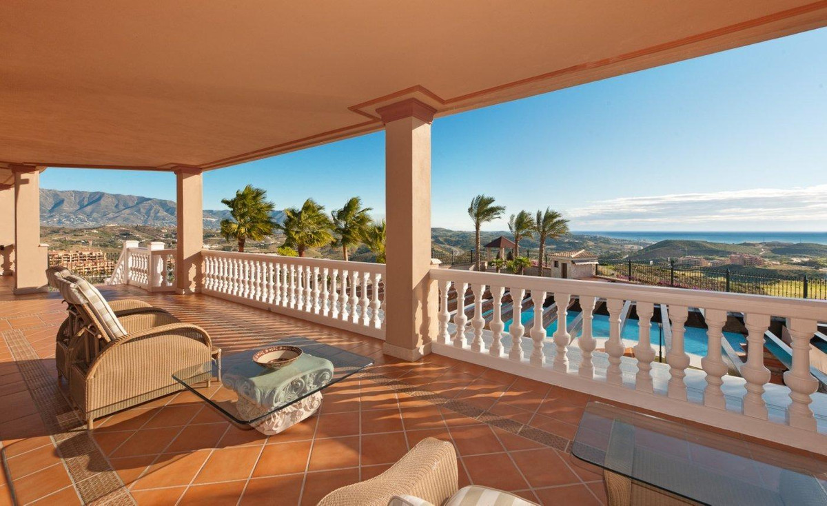 Se vende Villa - Chalet de 7 dormitorios en Costa Del Sol, Málaga, España