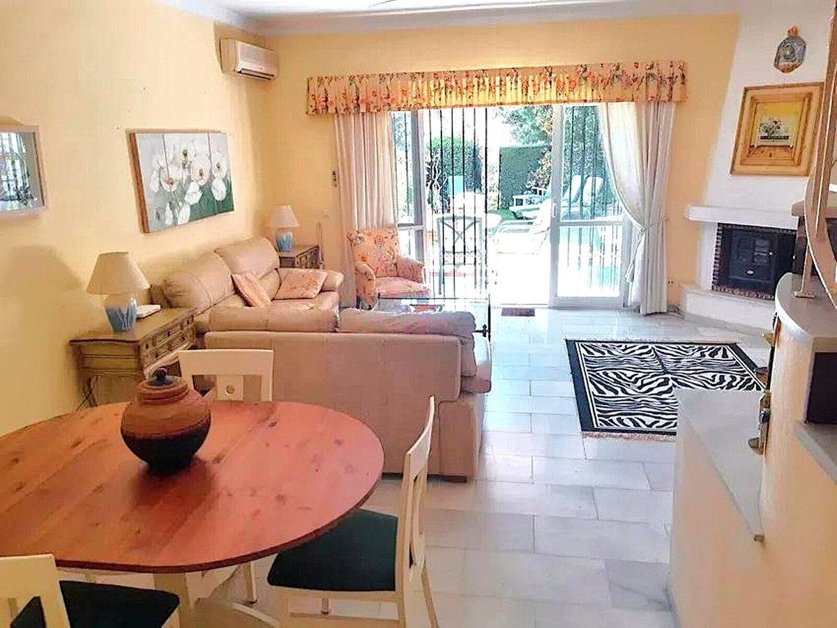 5 Bed Townhouse for sale in Cabopino Costa Del Sol, Málaga, Spain