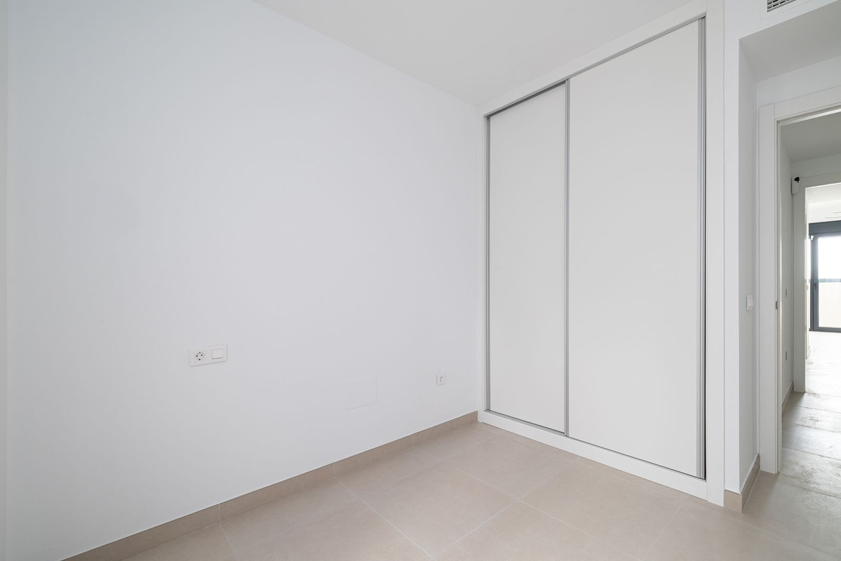 2 Bed Apartment for sale in Las Lagunas Costa Del Sol, Málaga, Spain