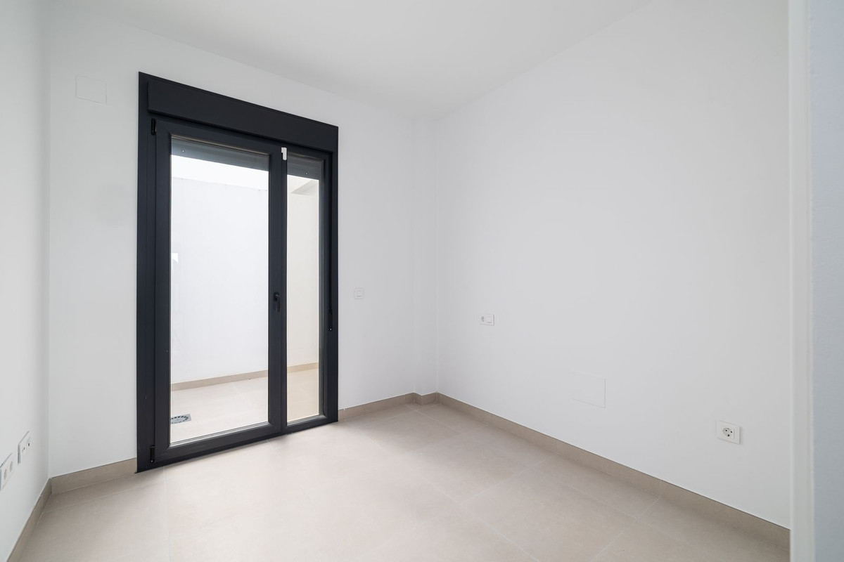 2 Bed Apartment for sale in Las Lagunas Costa Del Sol, Málaga, Spain