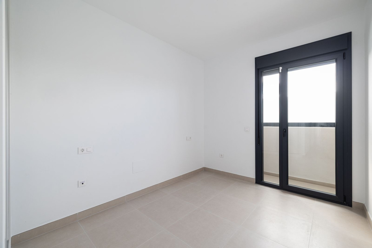 2 Bed Apartment for sale in Las Lagunas Costa Del Sol, Málaga, Spain