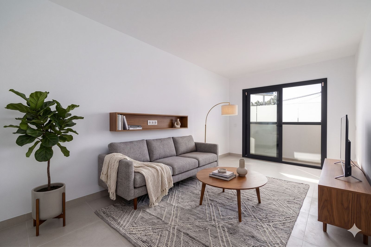 2 Bed Apartment for sale in Las Lagunas Costa Del Sol, Málaga, Spain