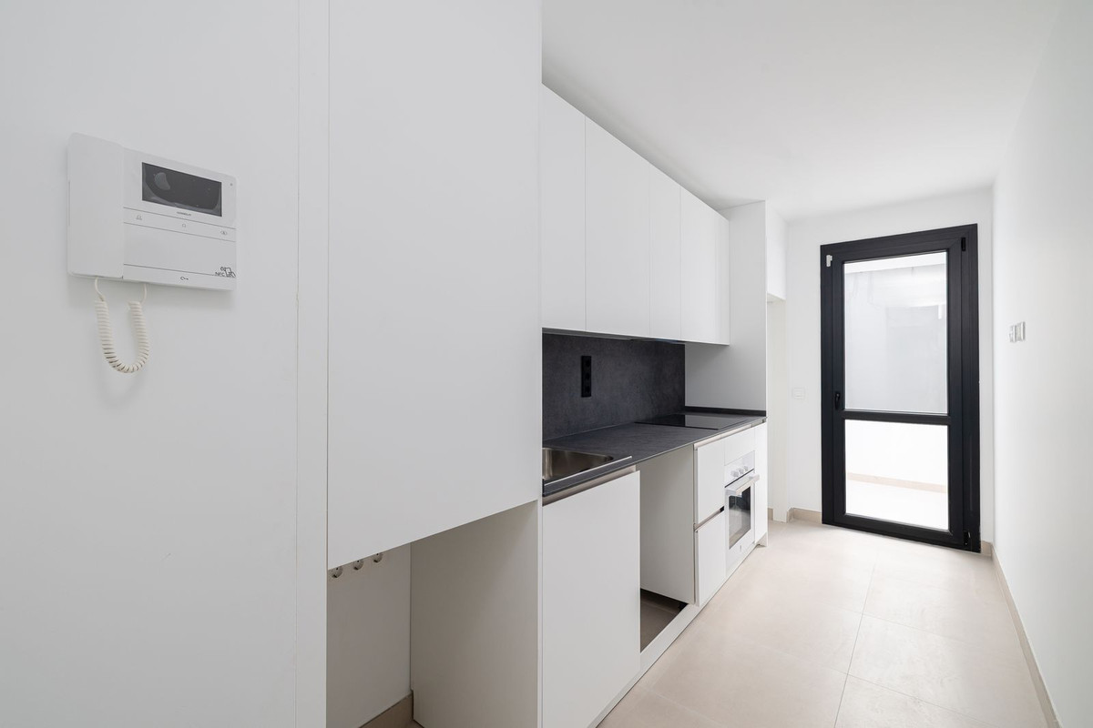 2 Bed Apartment for sale in Las Lagunas Costa Del Sol, Málaga, Spain