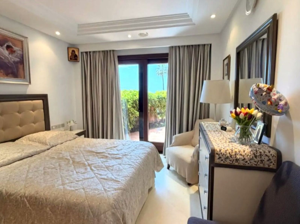 Se vende Apartamento Planta Baja de 3 dormitorios en Costa Del Sol, Málaga, España