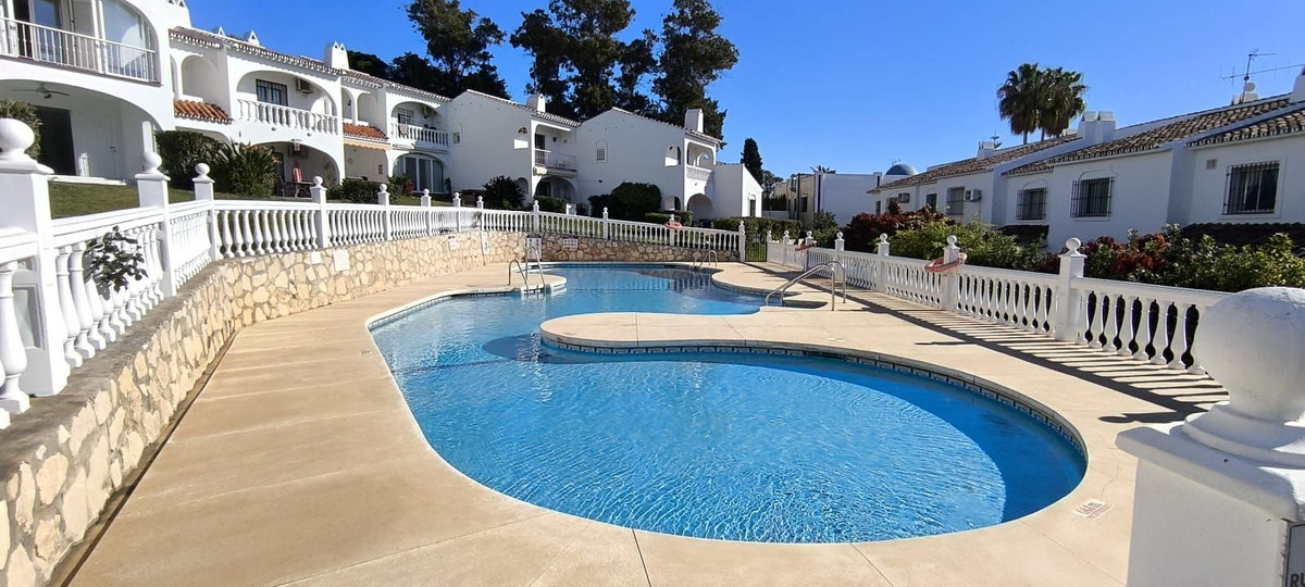 Se vende Adosada de 2 dormitorios en Costa Del Sol, Málaga, España