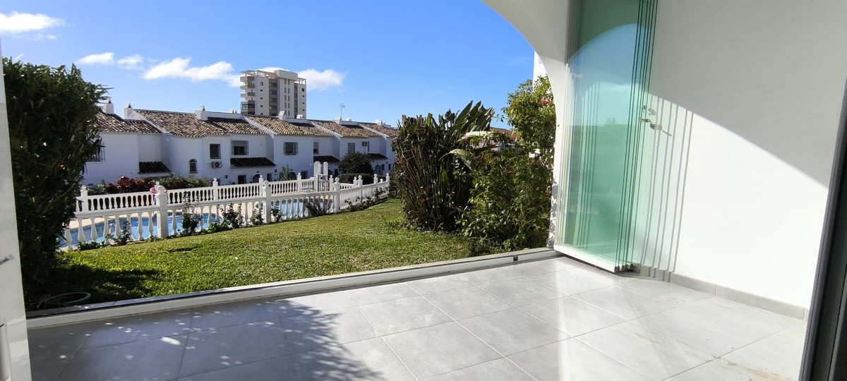 Se vende Adosada de 2 dormitorios en Costa Del Sol, Málaga, España