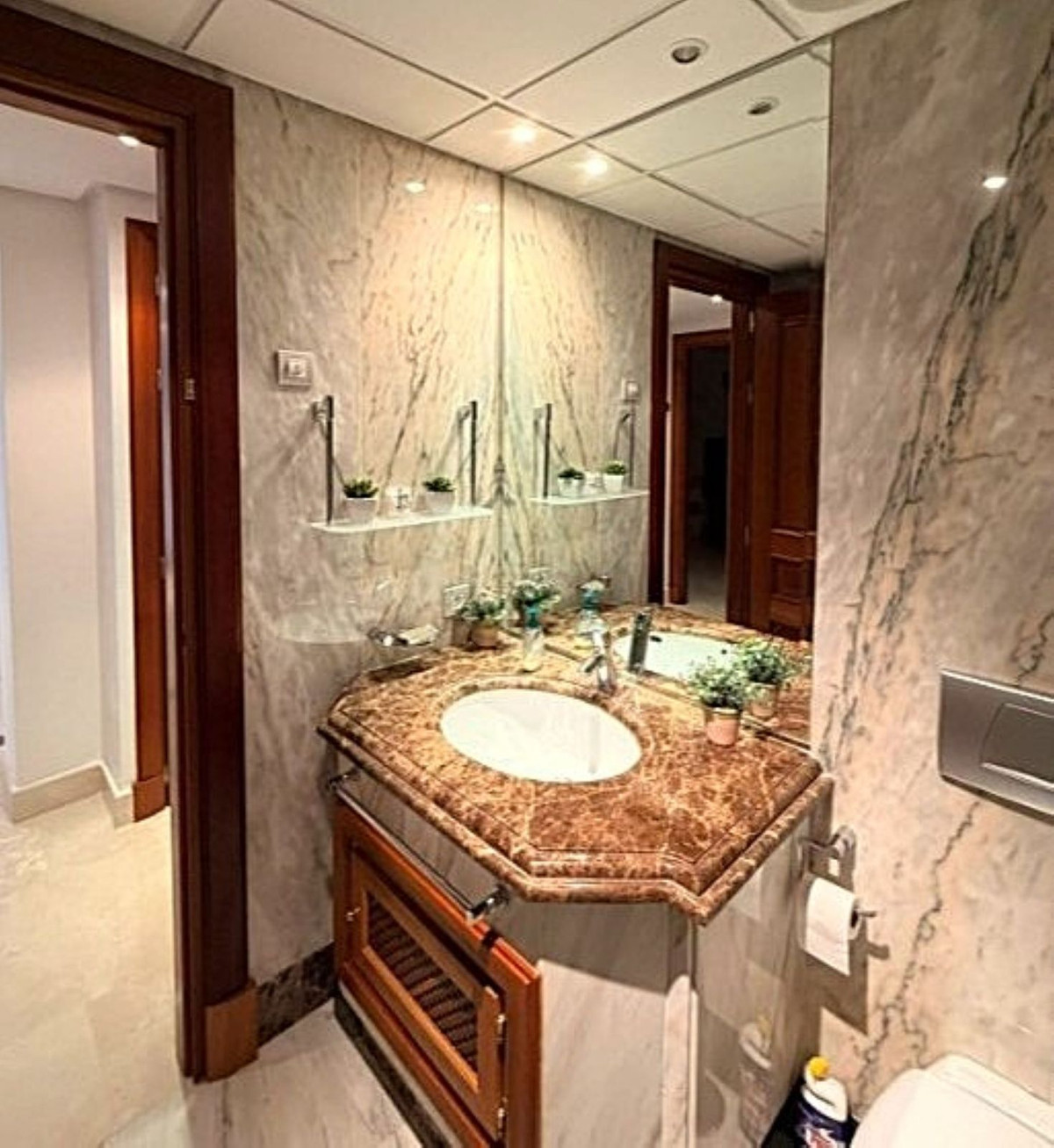 3 Bed Apartment for sale in Estepona Costa Del Sol, Málaga, Spain