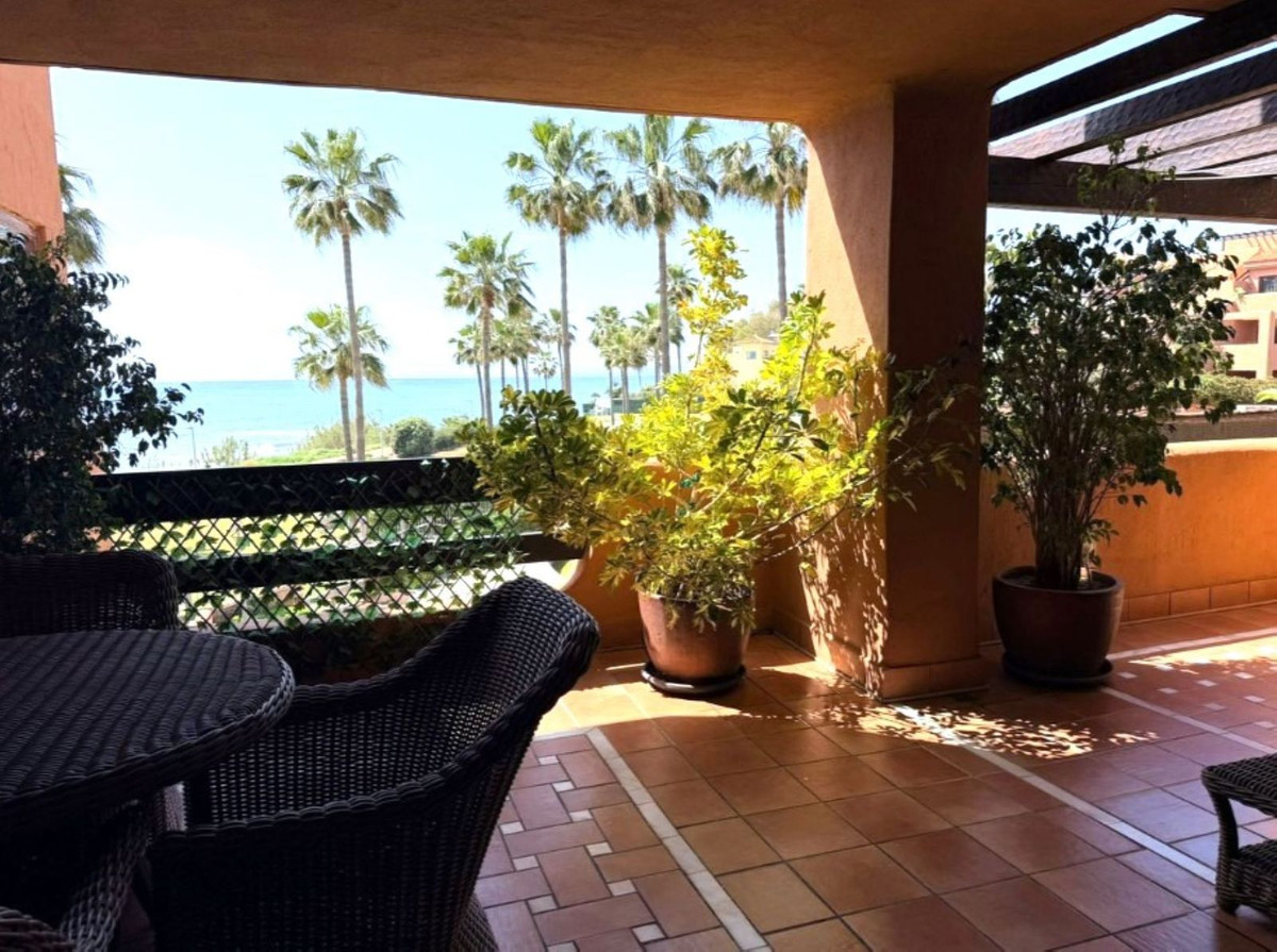 3 Bed Apartment for sale in Estepona Costa Del Sol, Málaga, Spain
