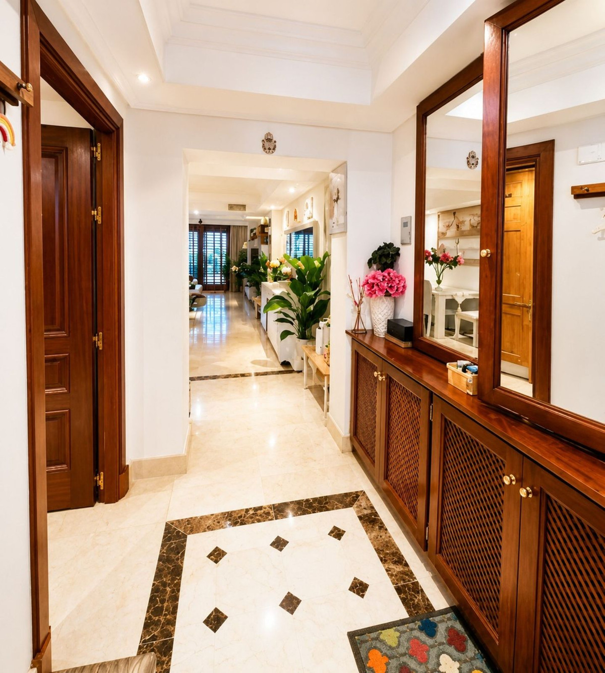 2 Bed Apartment for sale in Estepona Costa Del Sol, Málaga, Spain