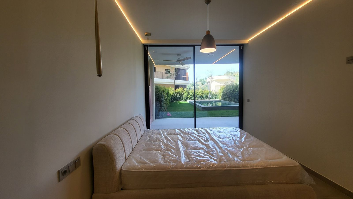 2 Bed Apartment for sale in Higueron Costa Del Sol, Málaga, Spain