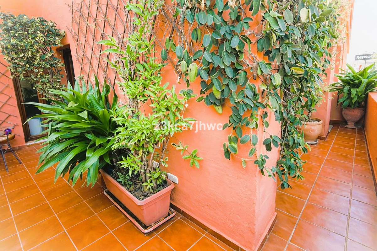 1 Bed Apartment for sale in Estepona Costa Del Sol, Málaga, Spain