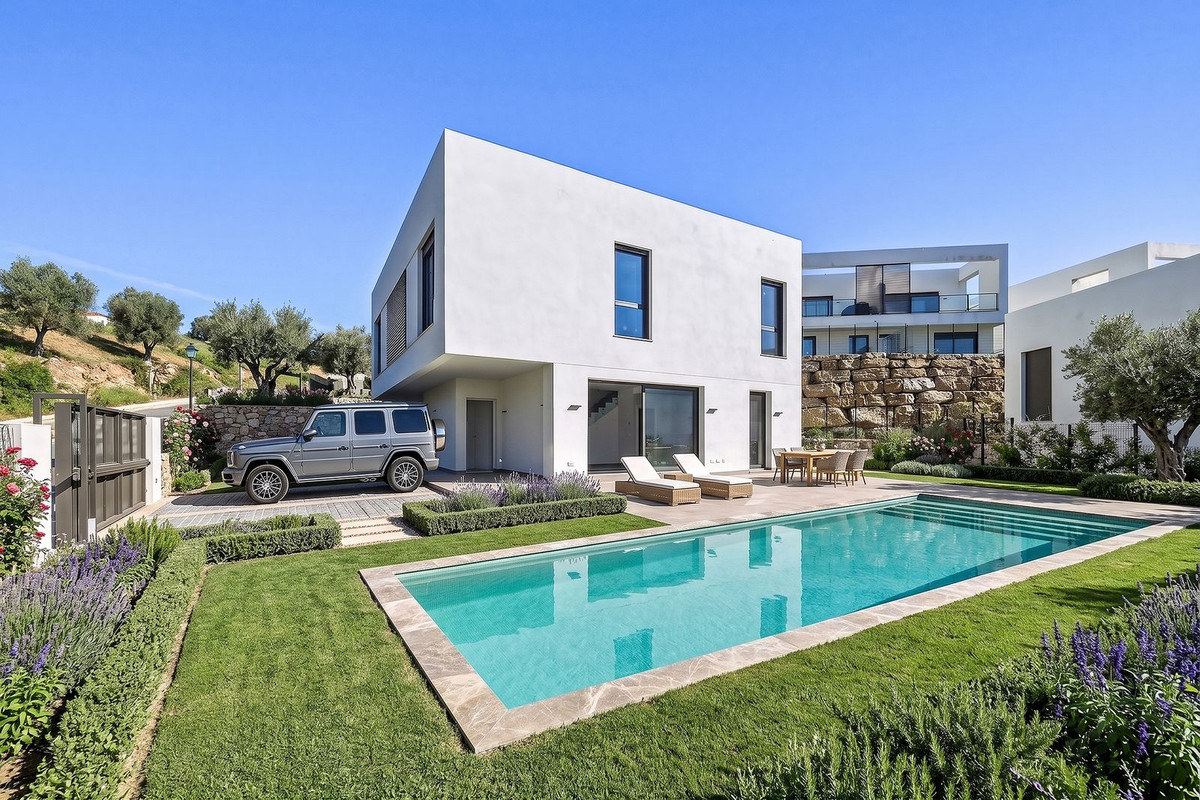 3 Bed Townhouse for sale in Mijas Costa Costa Del Sol, Málaga, Spain