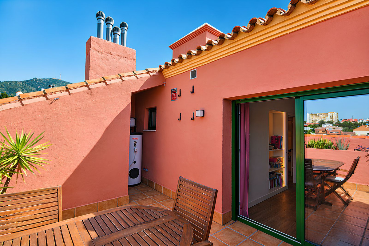 3 Bed Apartment for sale in Torreblanca Costa Del Sol, Málaga, Spain