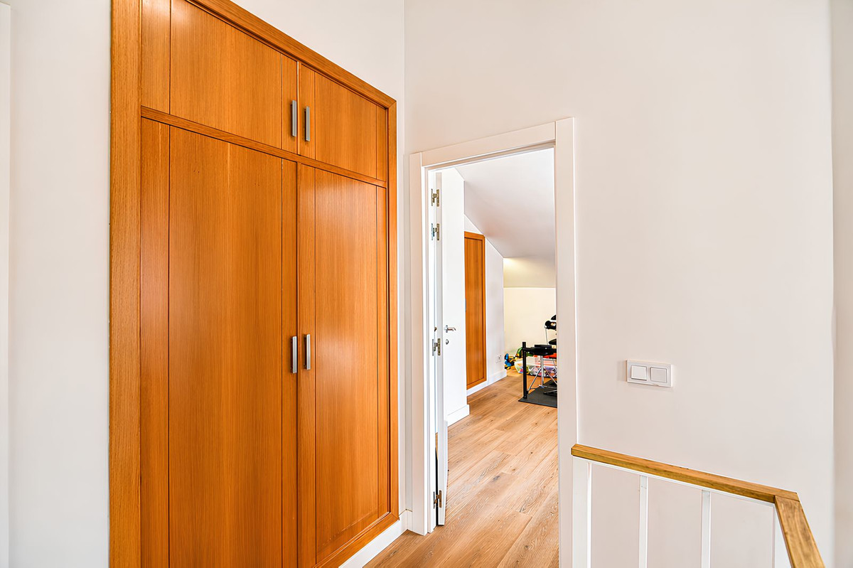 3 Bed Apartment for sale in Torreblanca Costa Del Sol, Málaga, Spain