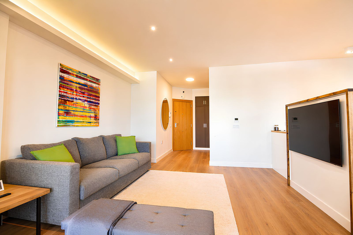 3 Bed Apartment for sale in Torreblanca Costa Del Sol, Málaga, Spain