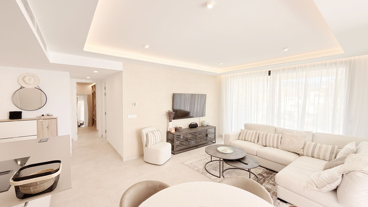 Se vende Apartamento Planta Media de 2 dormitorios en Costa Del Sol, Málaga, España