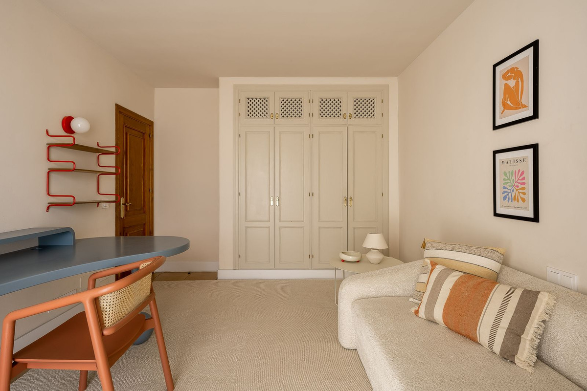 7 Bed Townhouse for sale in El Rosario Costa Del Sol, Málaga, Spain