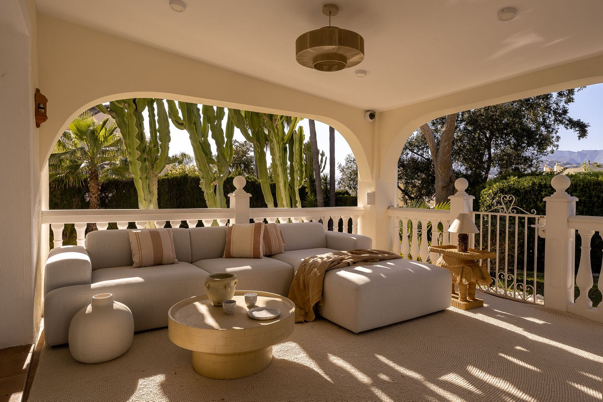 7 Bed Townhouse for sale in El Rosario Costa Del Sol, Málaga, Spain